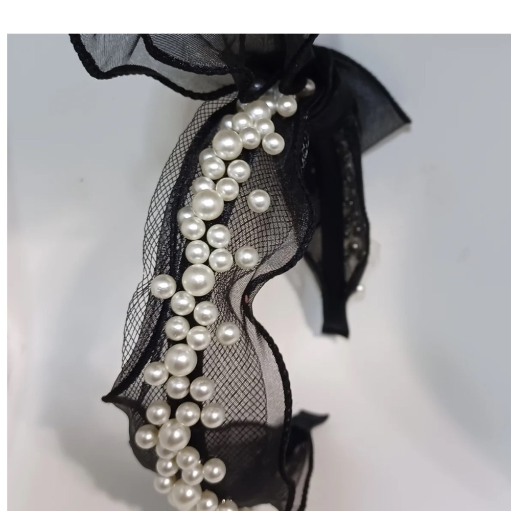 Glamorous Tulle & Pearl Statement Headband – Gothic Chic Aesthetic - Picture 2 of 6